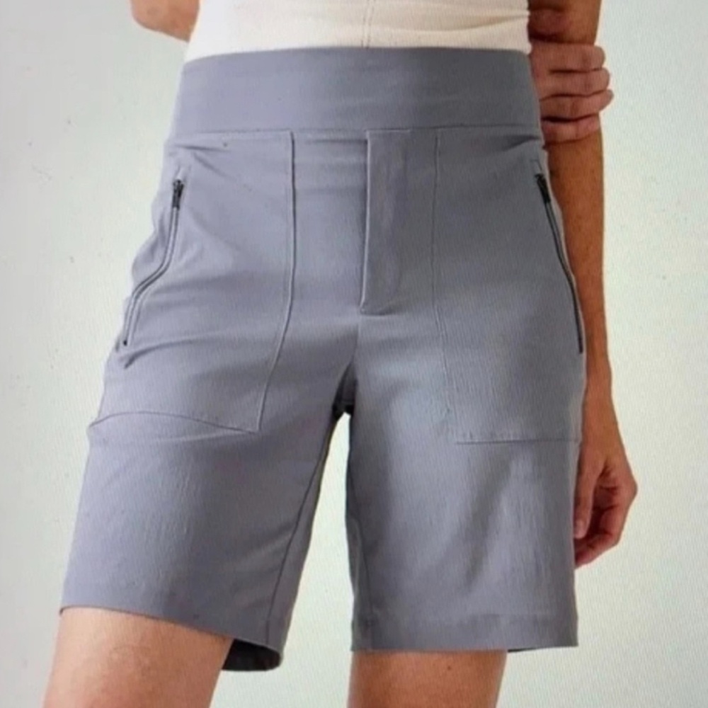 Athleta Trekkie North Bermuda shorts